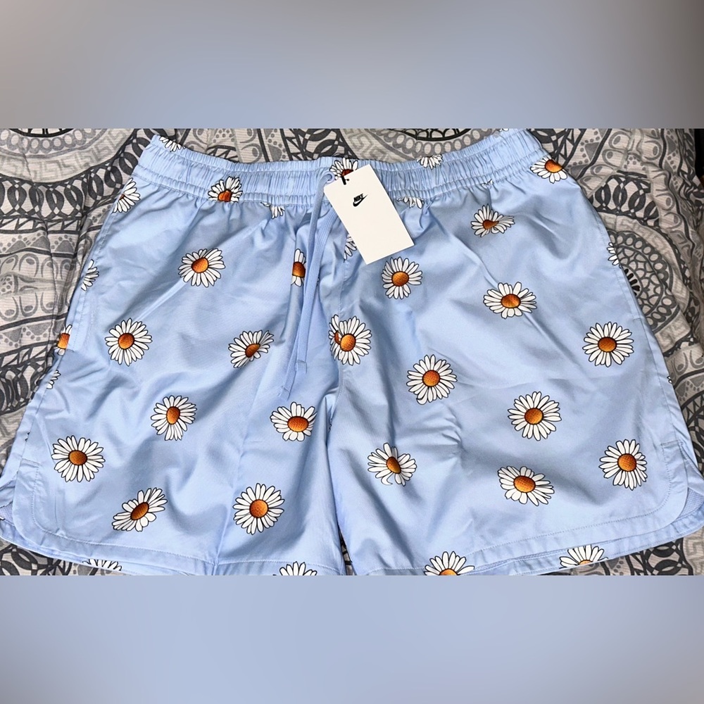 Nike Mens Sportswear Sport Essentials+ Floral Shorts Blue DM6909-548 Size L NWT